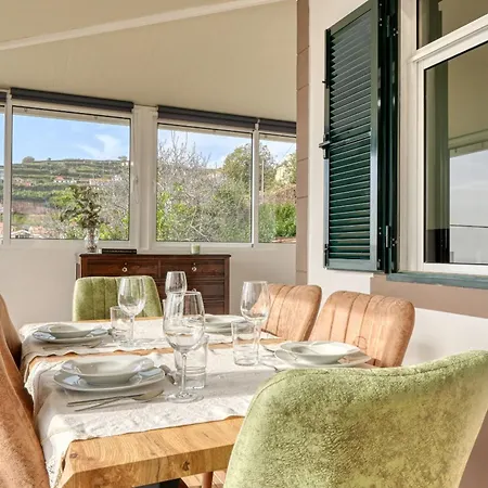 Semesterbostad Atlantic View, A In Madeira Ponta do Sol (Madeira)