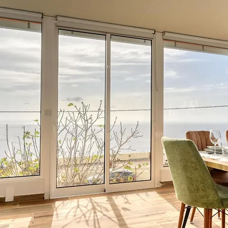 Feriehus Atlantic View, A In Madeira *