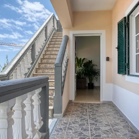 Atlantic View, A In Madeira Дом отдыха Понта-ду-Сол