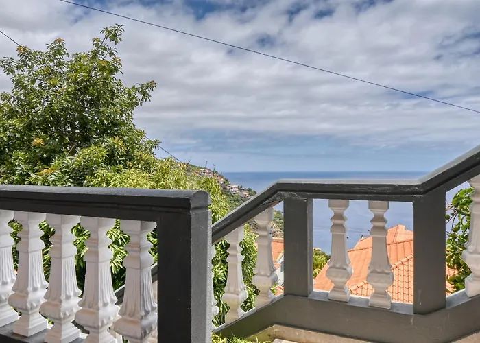 Atlantic View, A In Madeira Дом отдыха Понта-ду-Сол
